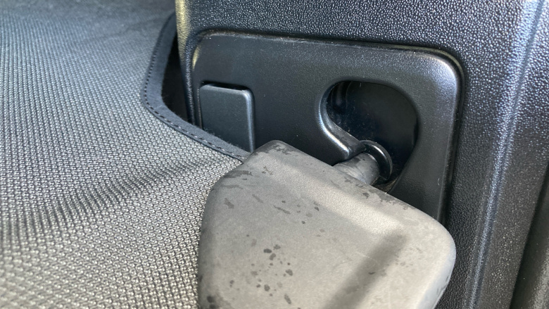 Land Rover Defender 3.0 D300 X-Dynamic HSE 110 5dr Auto Diesel Estate